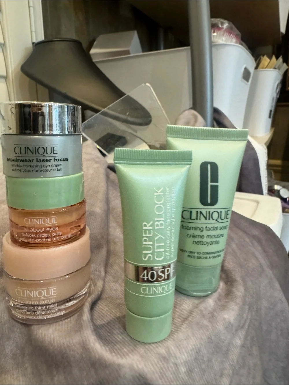 Clinique  Skincare Trio-SPF 40 Super City Block & Foaming Facial laser focus Lot